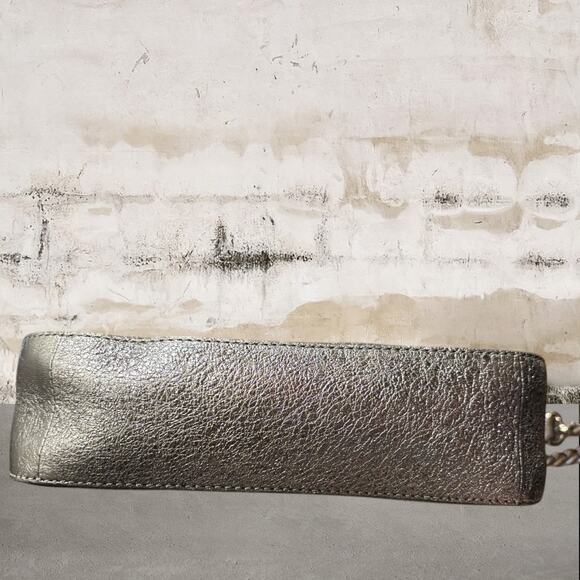 Michael Kors Jet Set Bag in Metallic Silver Leather - Picture 5 of 7